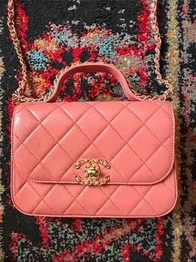 Chanel Rose Quilted Lambskin Chain Infinity Shoulder Bag
